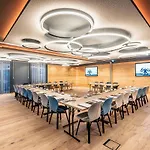 호흐하이드 호텔 4*