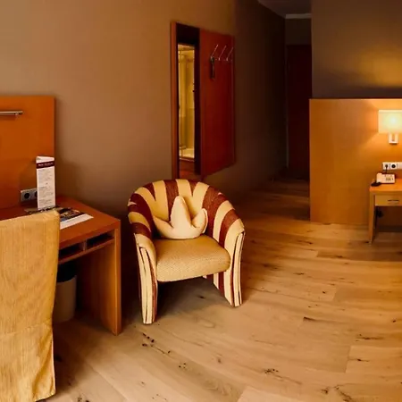 Hochheide Hotel 4*
